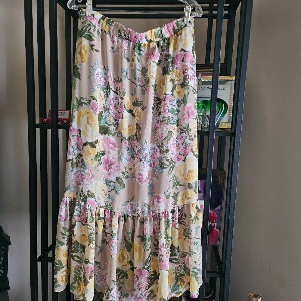 Susan Graver Beige Floral Tiered Skirt Size 2x
